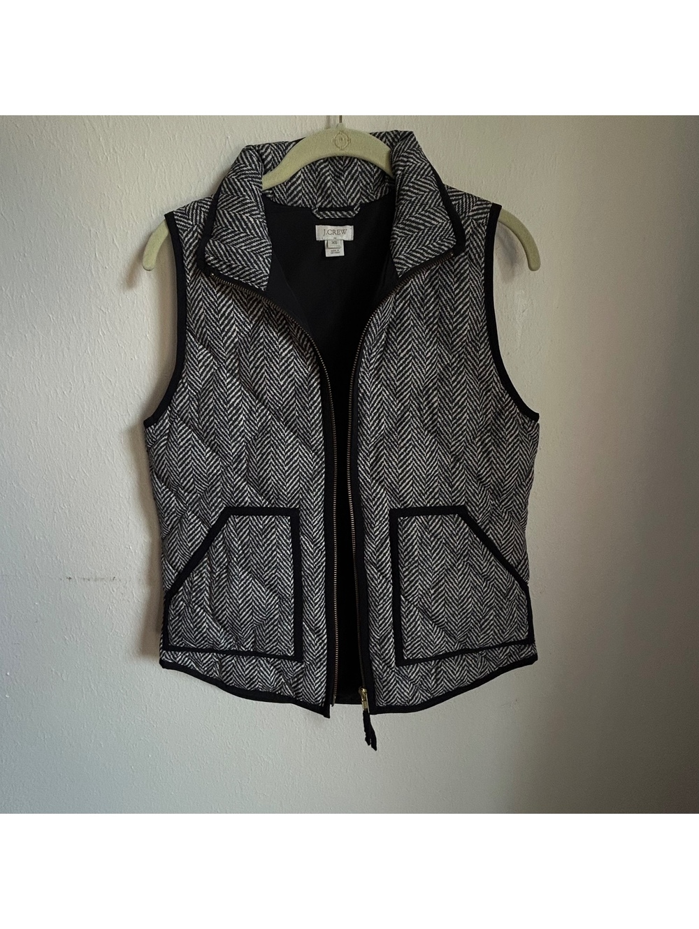J.Crew Quilted Herringbone Vest XS Black and White